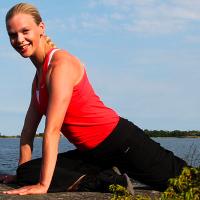 gluteus stretch leaned forward