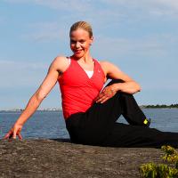 gluteus stretch twist
