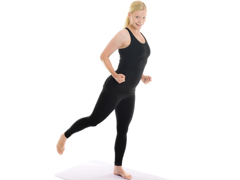 squat - back kick